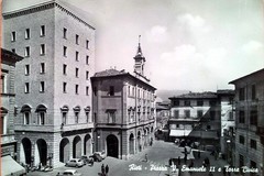 Rieti, Piazza Vittorio Emanuele e Torre Civica