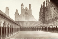 Abbaye du Mont-Saint-Michel. Le Marveille. Cloitre