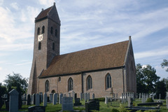 Kerk van Midwolde. Overzicht zuidgevel (na restauratie)
