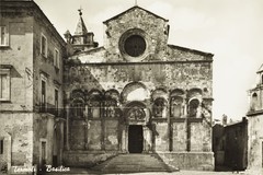 Termoli, Piazza Duomo