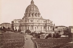 Basilica di San Pietro dal giardino. Veduta della Basilica di S. Pietro da adesso