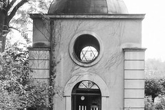Žamberk. Оbřadní síň na židovském hřbitově