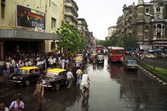 Beginning of Kolaba, Mumbai district. Left cinema Regal