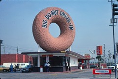 Big Do-Nut Drive-In at 805 Manchester Boulevard