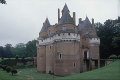 Domaine du château de Rambures. Ensemble nord-est sur parc