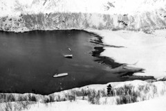 Skjelettene til tyske ødeleggere blåste opp i dypet av Rumbakfjorden