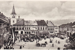 Valašské Meziřičí. Trhy na Stalingradském náměstí