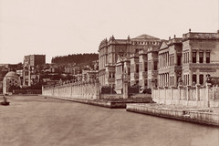 Dolmabahçe_Palace_and_German_Embassy