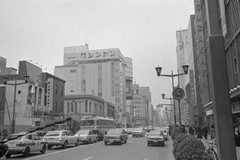 中央通り [Chuo-dori Avenue]