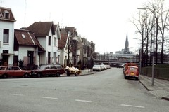 Brantsenstraat gezien vanaf de Bouriciusstraat. Op de achtergrond is de R.K Sint Eusebuskerk te zien