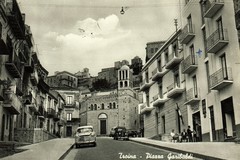 Troina, Piazza Garibaldi