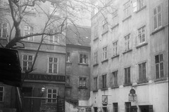 Singerstraße. Hof von Haus Nr. 11 (Fähnrichhof). Fronten Singerstraße 11b, 11c und Blutgasse 5