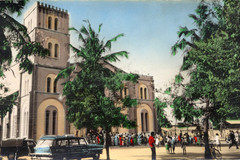 Congregation entering a church, Lome