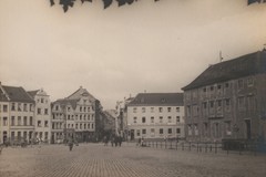 Rheinort mit alter Akademie