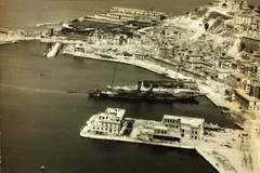 Ancona dopo bombardamenti
