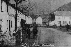Duffryn Houses, Pentrebach