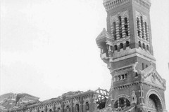 Vue de la basilique Notre-Dame de Brebières après les bombardements