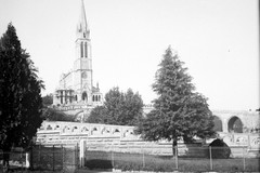 Lourdes. La basilique