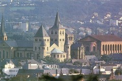 Blick auf die Kathedrale und die Basilika