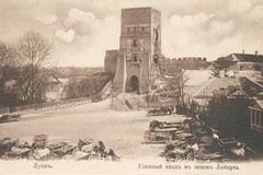 Головний вхід до замку Любарта