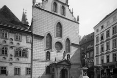 Franziskanerkirche, Franziskanerplatz und Mosesbrunnen