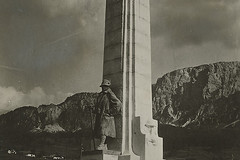 Cortina d'Ampezzo, Monumento al generale Cantore
