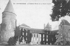Vandenesse. Le Château féodal de la Roche-Aymon