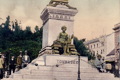 Spomenik Nikoli Tommaseu u Šibeniku, srušen nakon Drugog svjetskog rata