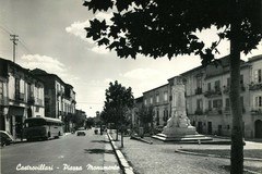 Cstrovillari, Piazza Monumento