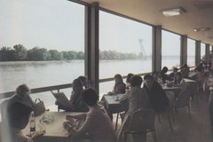 Reštaurácia na brehu Dunaja