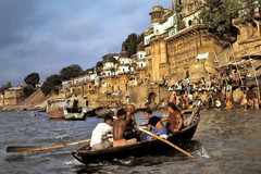 Row boat tourist tour at the Ghats