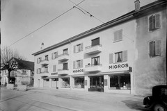 Oak-Bourg, Avenue de la Gare: Migros Store