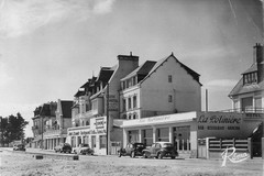 Hôtels et restaurants au bord de la plage « Port Maria » de Larmor-Plage