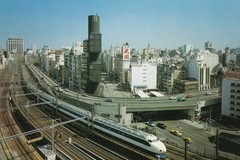 西銀座, 新橋附近を快走する東海道新幹線列車
