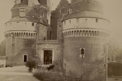 Rambures. Château, côté de l'entrée (nord)