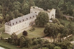 Crouy-Saint-Pierre. Abbaye Notre-Dame du Gard. Maison Mère des Frères Auxilliaires