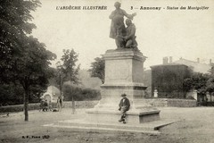 Annonay. Statue des Montgolfier