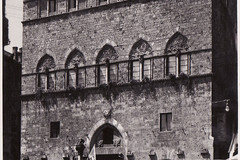 Siena, Palazzo Tolomei