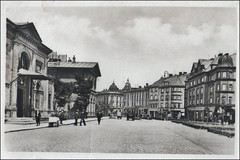 Pohled ulicí od nádraží