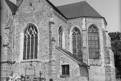 Montmort-Lucy. Église Saint-Pierre-et-Saint-Paul : аbside et transept sud
