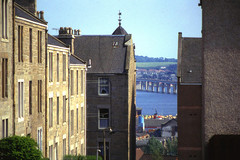Dundee. A glimpse of the Tay from Bonnybank Road