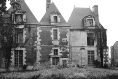 Château de la Pataudière : Façade est, vue partielle