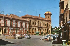 Plaza de la Constitución, Mora