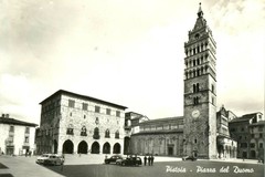 Pistoia, Piazza del Duomo
