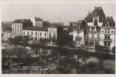 Lyon - Place de Montplaisir Château Lumière et Groupe scolaire