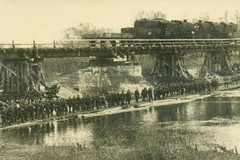 Most kolejowy na rzece Bug