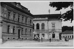 Dolní Kralovice, náměstí, Občanská záložna a hotel