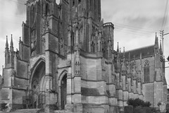 Cathédrale Notre-Dame de Sées: les flèches de la façade occidentale