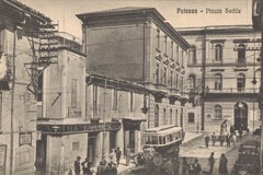 Potenza, Piazza Sedile