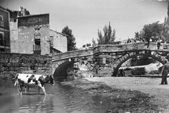 Molina de Aragón, antiguo puente de piedra